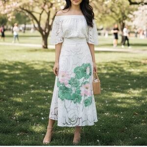 # A236  N by Nancy Resort Wear Feminine Luxe White Embroidered Skirt NWT M